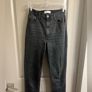 Abercrombie & Fitch 90’s Straight Jean